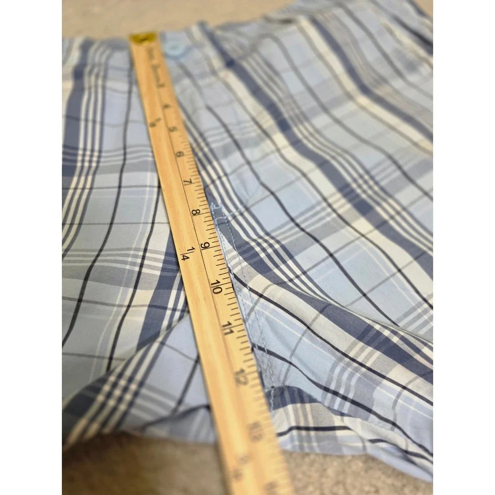 Ecko Unltd Mens Blue White Plaid Cargo Shorts Size 34 Relaxed Summer Casual